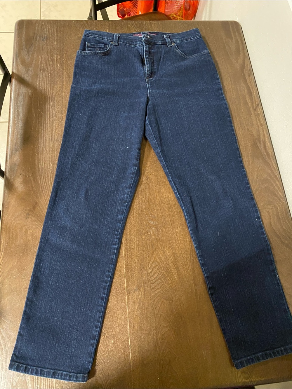 Gloria Vanderbilt Straight-Leg Jeans in Dark Blue Denim